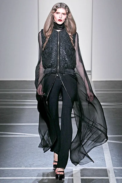 Look 36